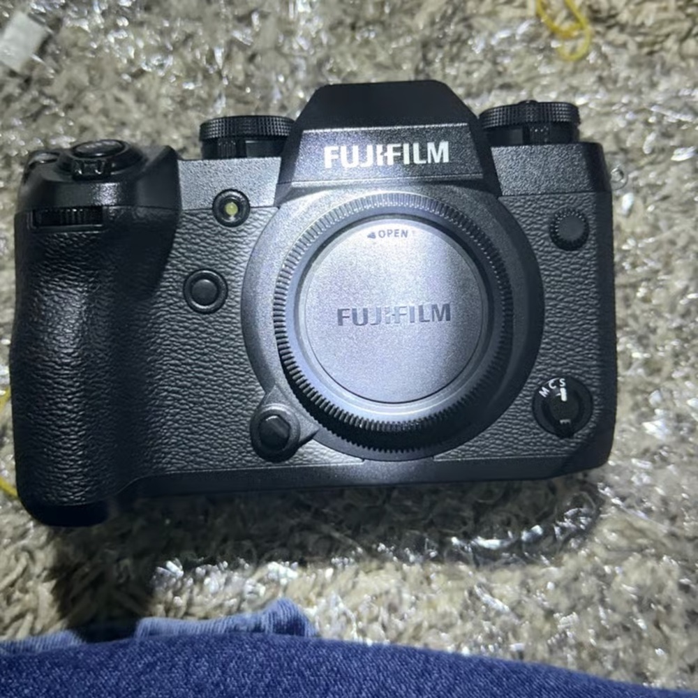 Fujifilm X-Series Black Mirrorless Camera Body - Compact Photo & Video